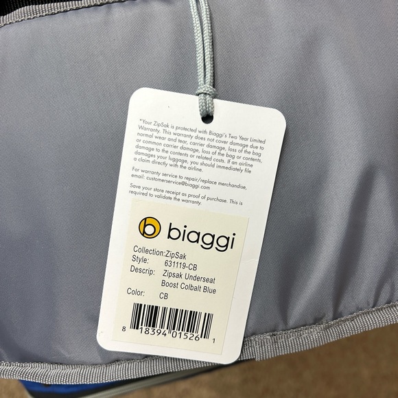 Biaggi Zipsak travel backpack blue like new - Picture 2 of 9
